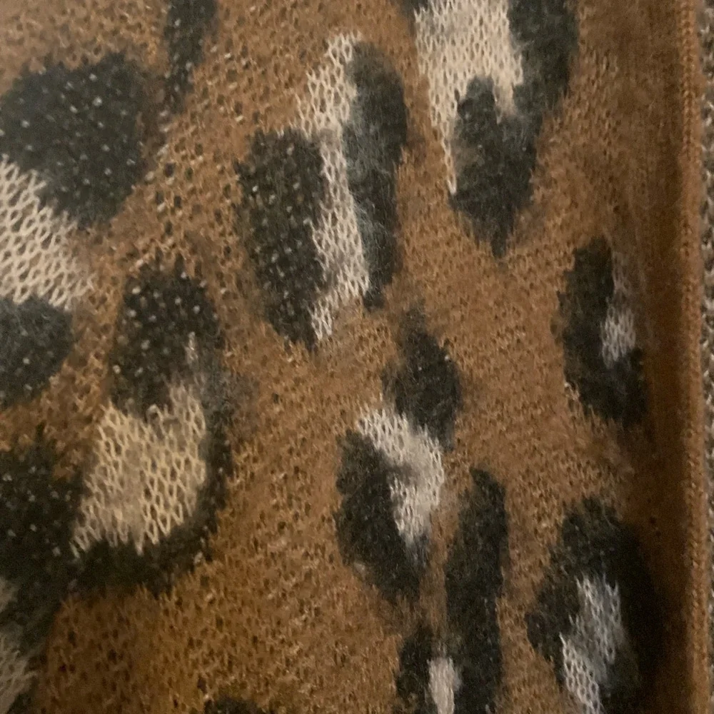 Leopard Cardigan - Picture 2 of 3